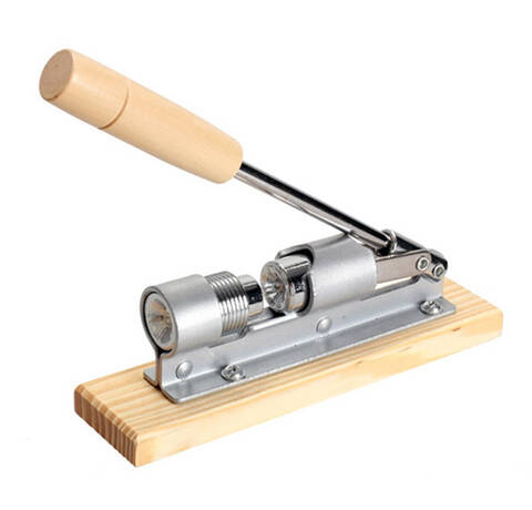 Розколювач горіхів ручний Nutcracker - фото №1 Розколювач горіхів ручний Nutcracker описание